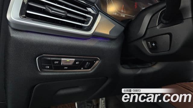BMW X6 2022 — Photo 26/38
