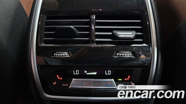 BMW X6 2022 — Photo 6/38