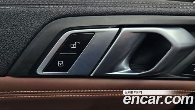 BMW X6 2022 — Photo 38/38