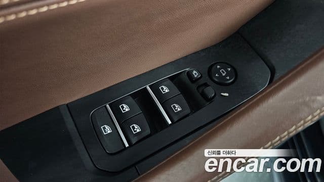 BMW X6 2022 — Photo 22/38