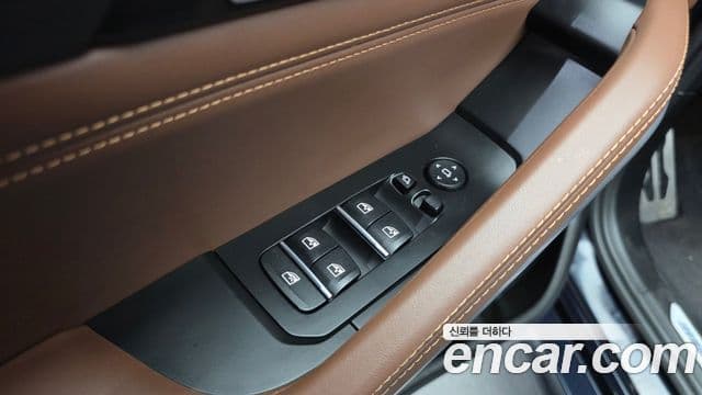 BMW X6 2022 — Photo 25/30