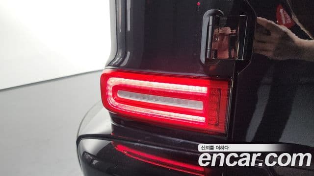 Mercedes-Benz G-Class 2021 — Photo 12/33