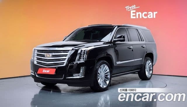 Cadillac Escalade 2019 — ფოტო 1/20