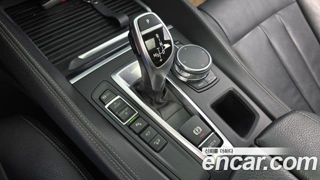 BMW X6 2018 — Фото 9/20