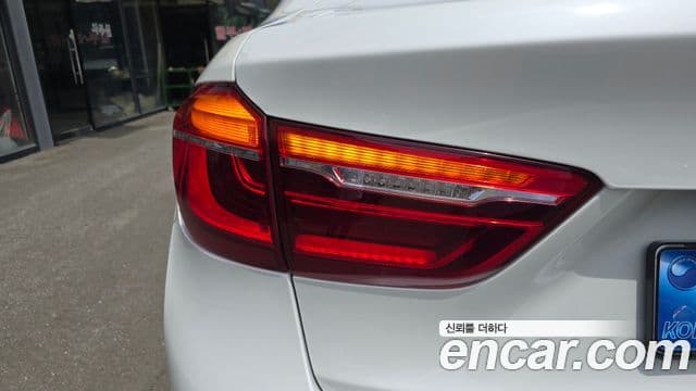 BMW X6 2018 — Photo 4/34