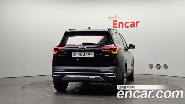 Kia Seltos 2020 — ფოტო 4/20