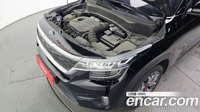 Kia Seltos 2020 — ფოტო 6/20