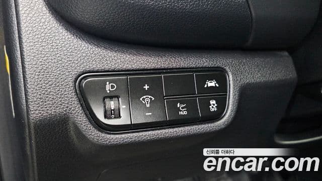 Kia Seltos 2020 — ფოტო 13/20