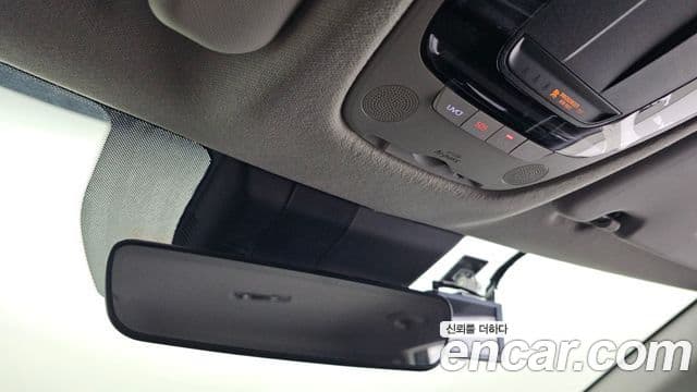 Kia Seltos 2020 — ფოტო 17/20