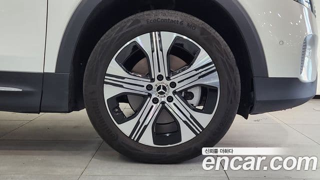 Mercedes-Benz EQB 2025 — ფოტო 7/19