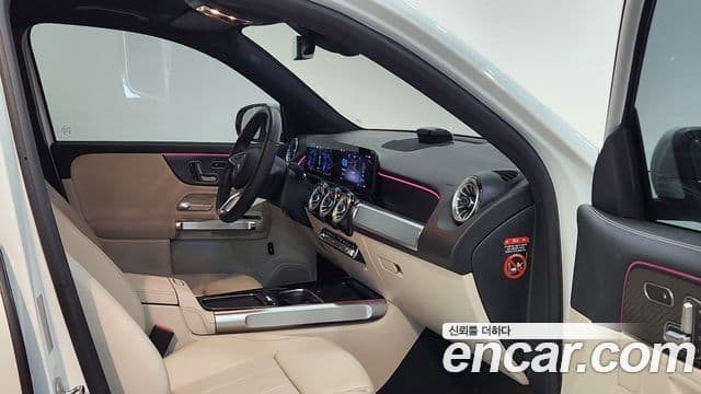 Mercedes-Benz EQB 2025 — ფოტო 17/19