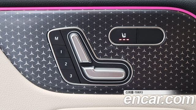 Mercedes-Benz EQB 2025 — ფოტო 16/19