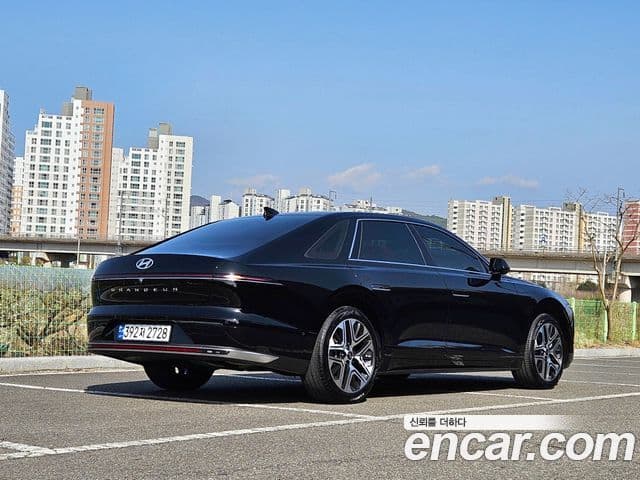 Hyundai Grandeur 2023 — Фото 1/19