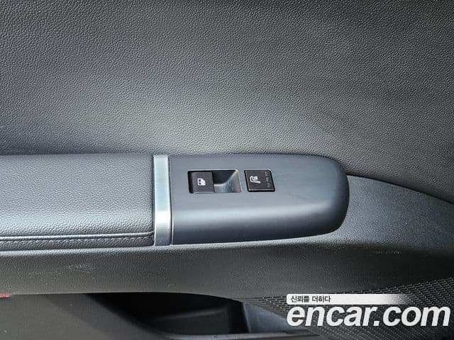 Hyundai Grandeur 2023 — Фото 18/19