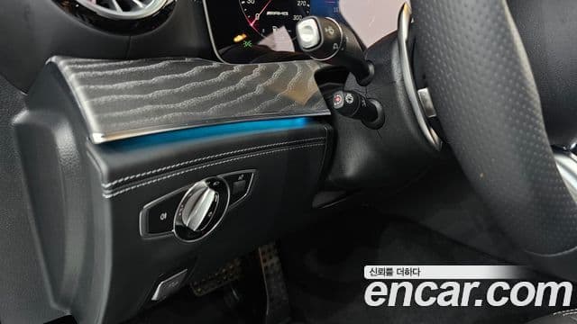 Mercedes-Benz AMG GT 2024 — Photo 12/36