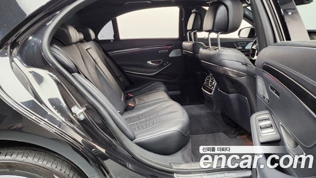 Mercedes-Benz S-Class 2019 — Photo 14/20
