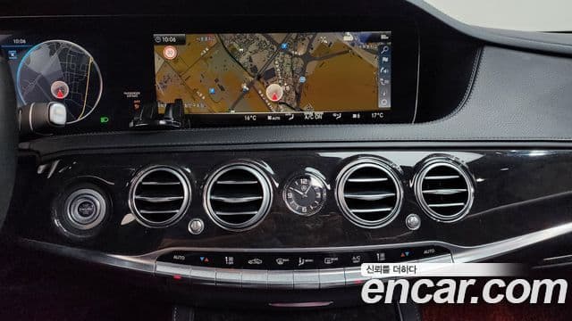 Mercedes-Benz S-Class 2019 — Photo 8/20