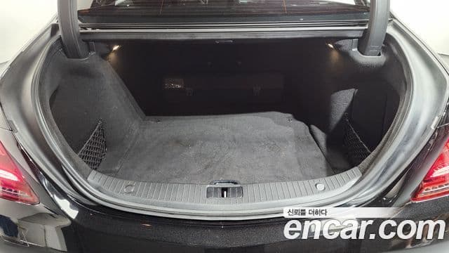 Mercedes-Benz S-Class 2019 — Photo 5/20