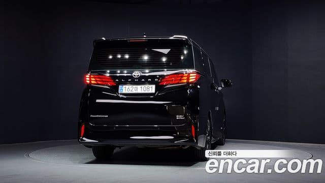 Toyota Alphard 2024 — ფოტო 4/20