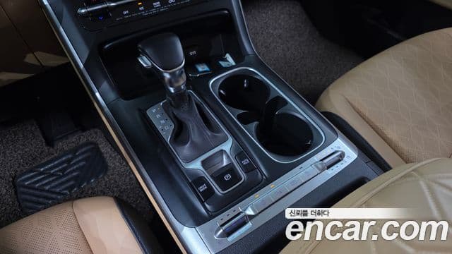 Kia Carnival 2020 — Фото 9/20