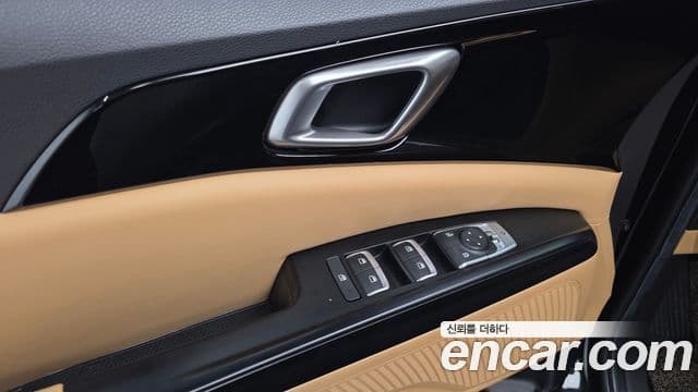 Kia Carnival 2020 — Фото 13/20