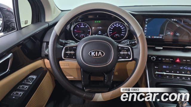 Kia Carnival 2020 — Фото 15/20