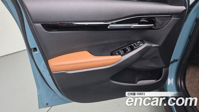 Kia Seltos 2024 — Şəkil 24/32