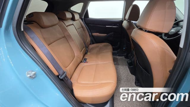 Kia Seltos 2024 — Şəkil 28/32