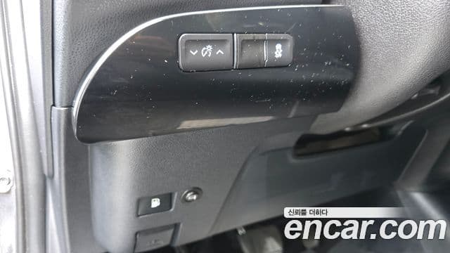 Toyota Prius 2019 — Фото 13/20