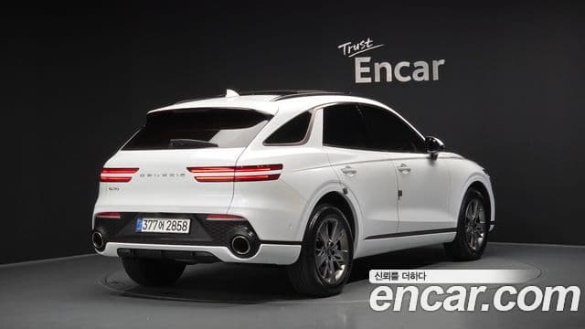 Genesis GV70 2021 — Şəkil 2/20