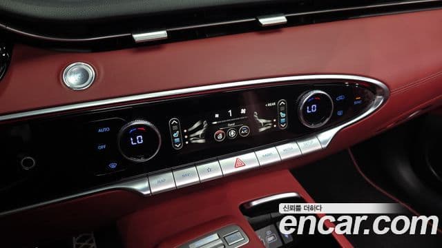 Genesis GV70 2021 — Şəkil 17/20