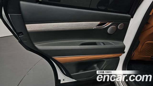 Genesis GV80 2024 — Photo 10/35