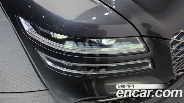 Genesis G80 2020 — Photo 17/32
