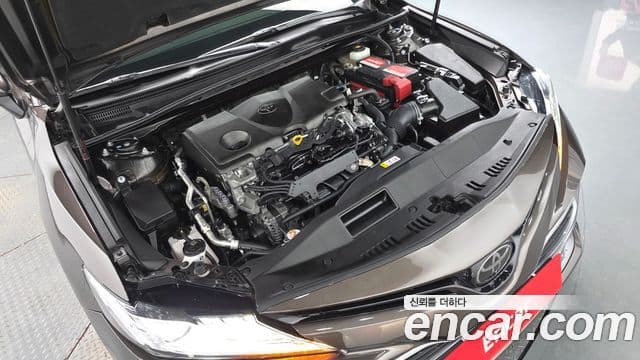 Toyota Camry 2018 — Şəkil 6/20