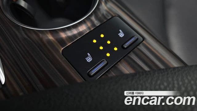 Toyota Camry 2018 — Şəkil 17/20