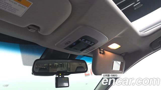 Toyota Camry 2018 — Şəkil 19/20