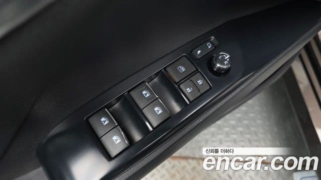 Toyota Camry 2018 — Şəkil 1/33