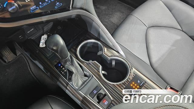 Toyota Camry 2018 — Фото 9/20