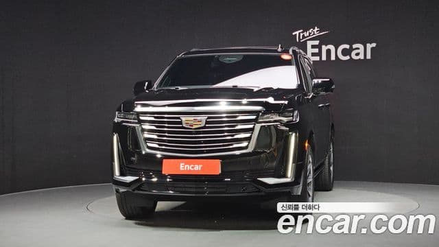 Cadillac Escalade 2022 — ფოტო 2/20