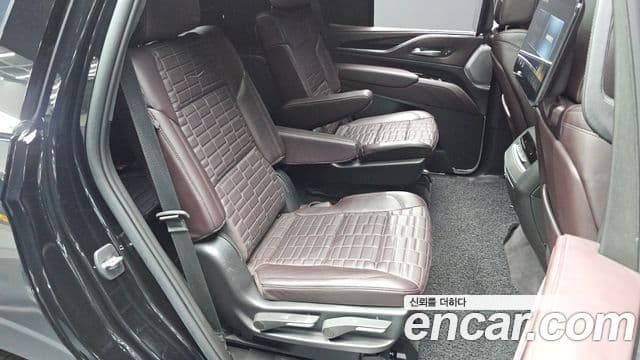 Cadillac Escalade 2022 — ფოტო 11/20