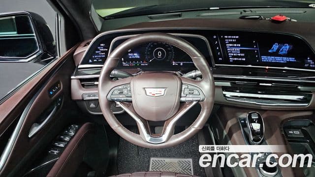 Cadillac Escalade 2022 — ფოტო 13/20