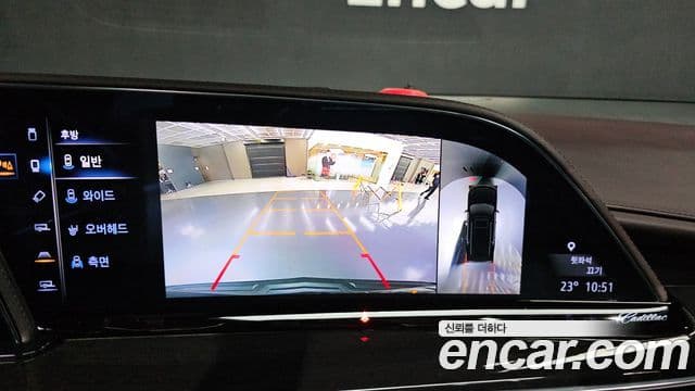 Cadillac Escalade 2022 — ფოტო 15/20