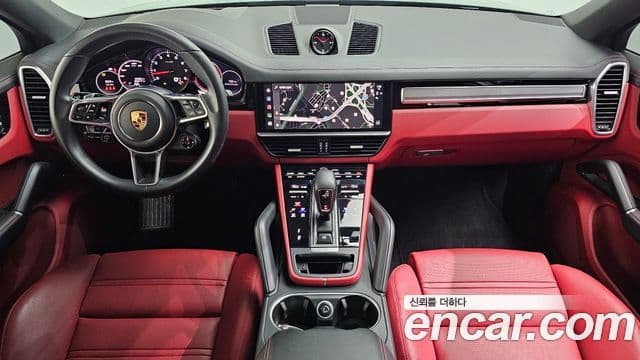 Porsche Cayenne 2022 — Photo 11/20