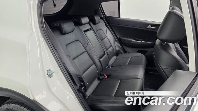 Kia Sportage The Bold 2019 — Фото 12/20