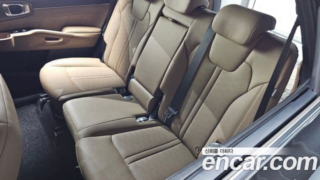 Kia Sorento 2024 — ფოტო 15/20