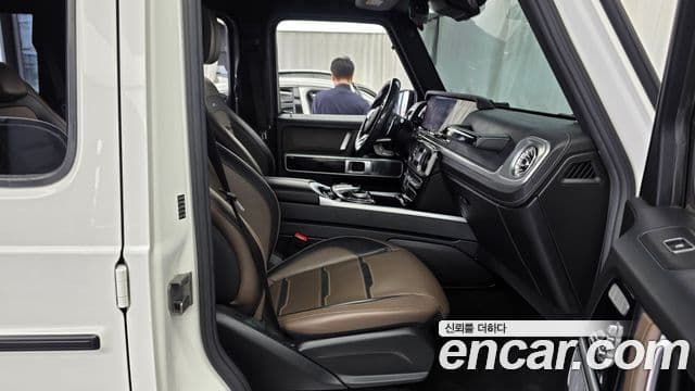 Mercedes-Benz G-Class 2020 — Photo 25/31