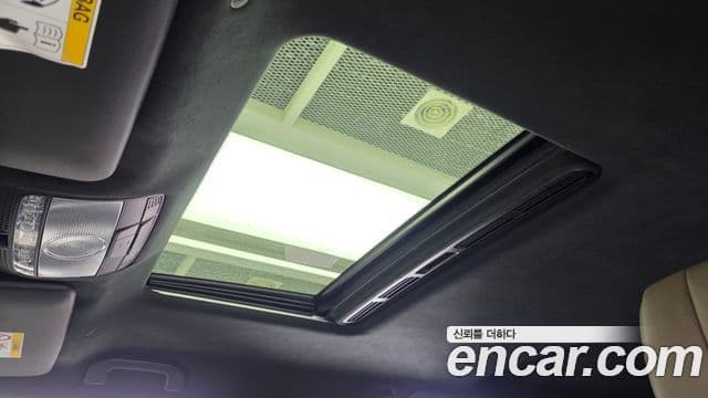 Mercedes-Benz G-Class 2020 — Photo 3/31