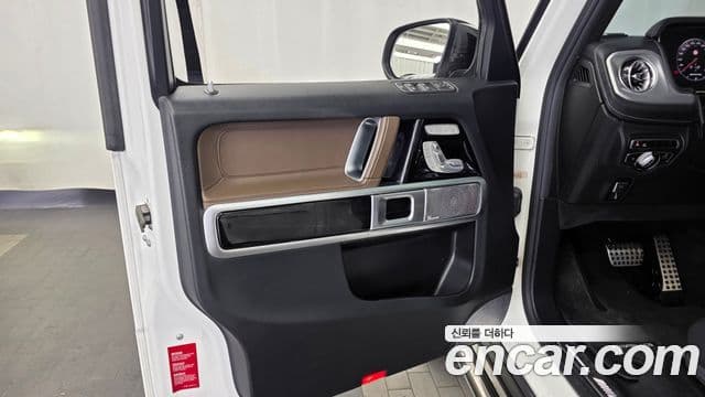Mercedes-Benz G-Class 2020 — Photo 24/31