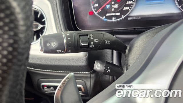 Mercedes-Benz G-Class 2020 — Photo 21/31