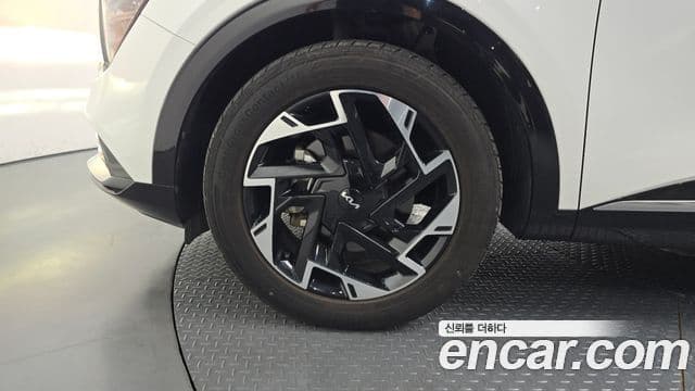 Kia Sportage 2021 — ფოტო 5/20
